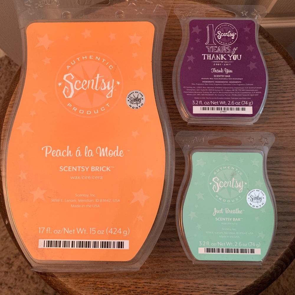 Scentsy Brick and Two Bars!  Yummy!